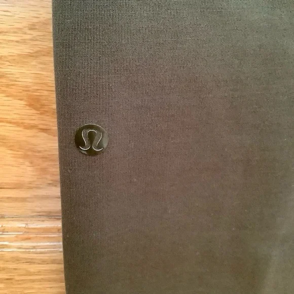 LULULEMON City Trek Trouser in Military Green Ponte Size 6 - Picture 7 of 9